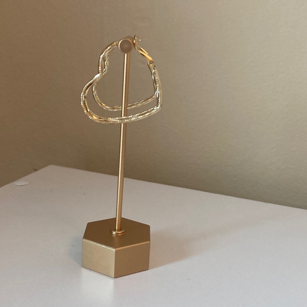 Pretty Bird Gold Heart Hoop Earrings - Picture 3 of 11